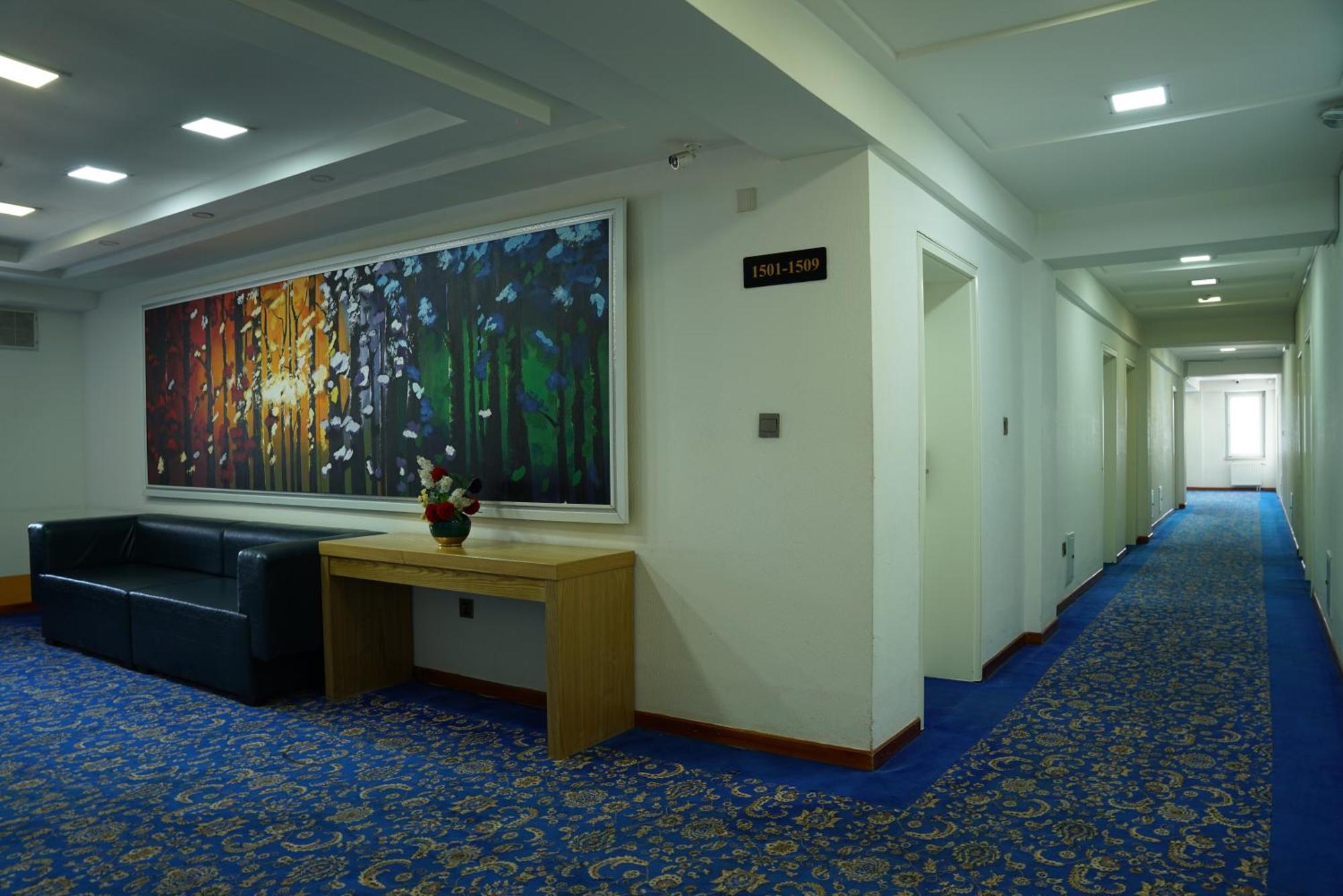 Ub Grand Hotel Уланбатар Екстериор снимка