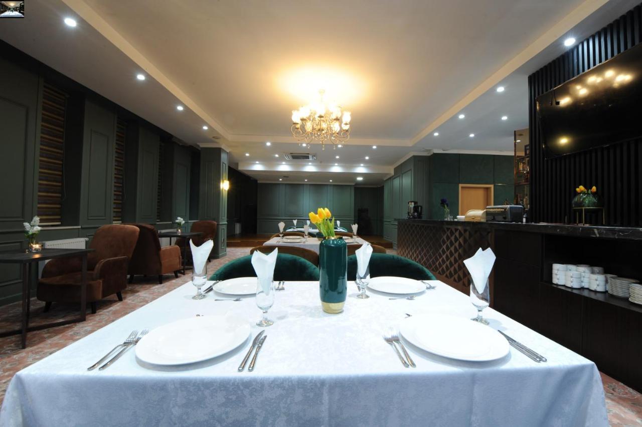 Ub Grand Hotel Уланбатар Екстериор снимка